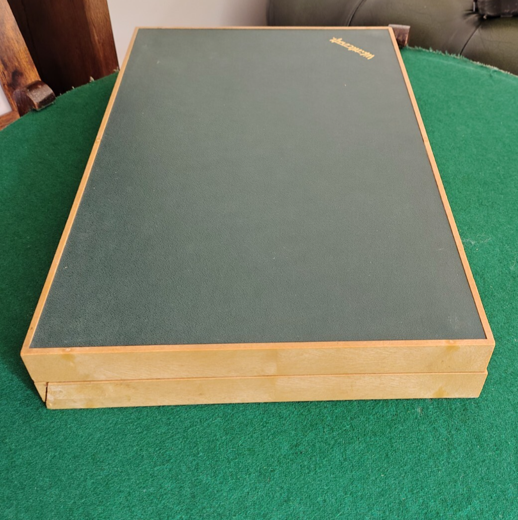 Picture 18 of 24