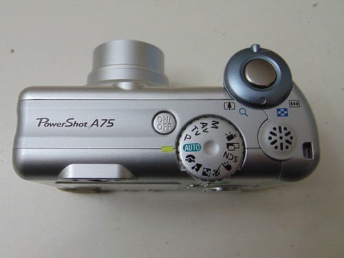 Canon PowerShot A75 3.2MP Digital Camera Silver for Parts/Repair - No Image - Picture 9 of 13