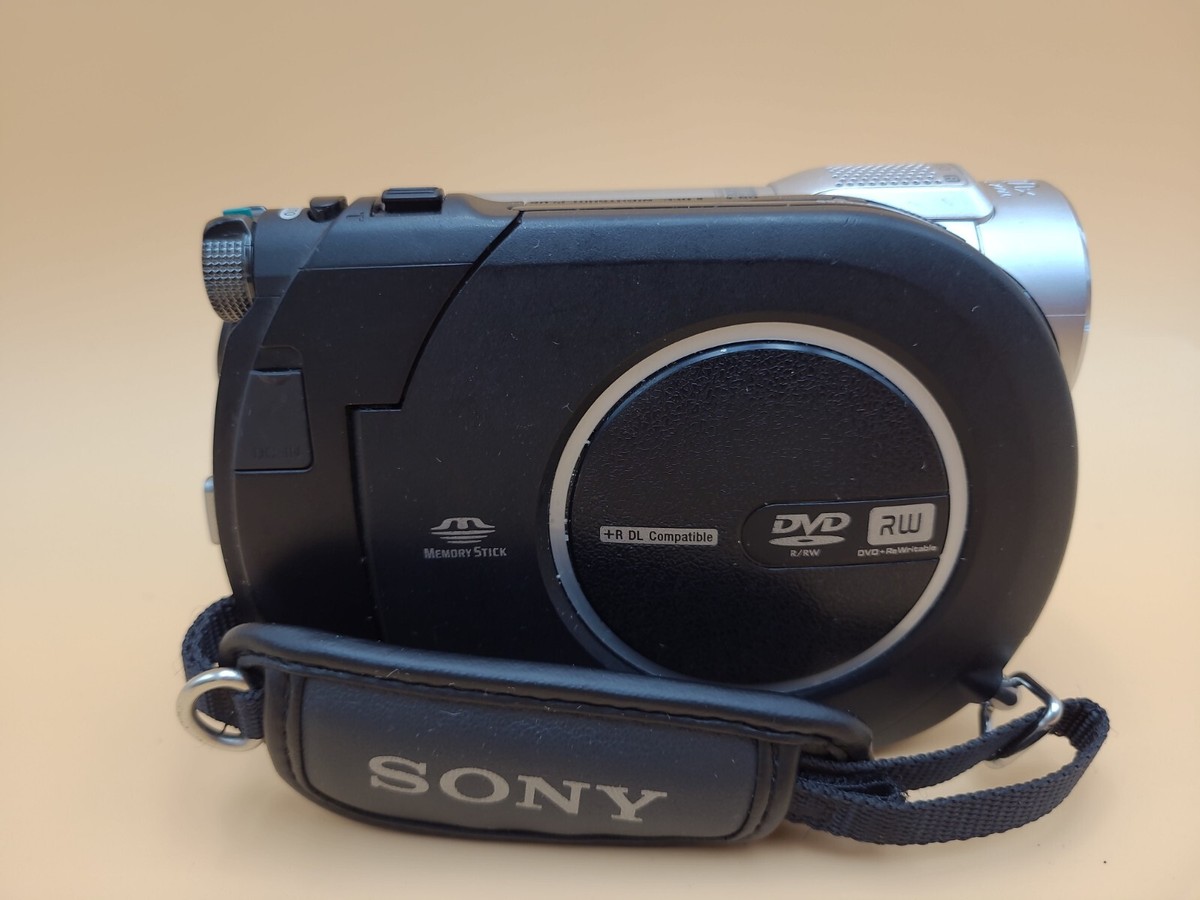 Sony DCR-DVD610 DVD Handy Cam Camcorder with 40x Optical Zoom