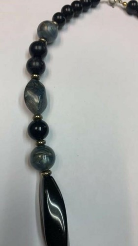Vintage small and large bead Necklace 24 inches T - Picture 3 of 3