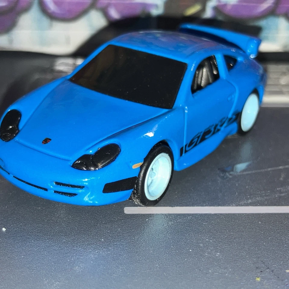 风火轮 1999 保时捷 911 GT3 RS 1/64 比例 1off 车轮真车手 — 第 2/4 张图片