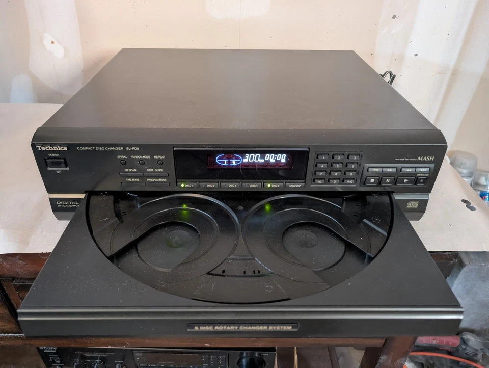 Technics 5 Disc CD Player Changer MASH Model SL-PD8.No Remote TESTED WORKS. - Image 2 of 4