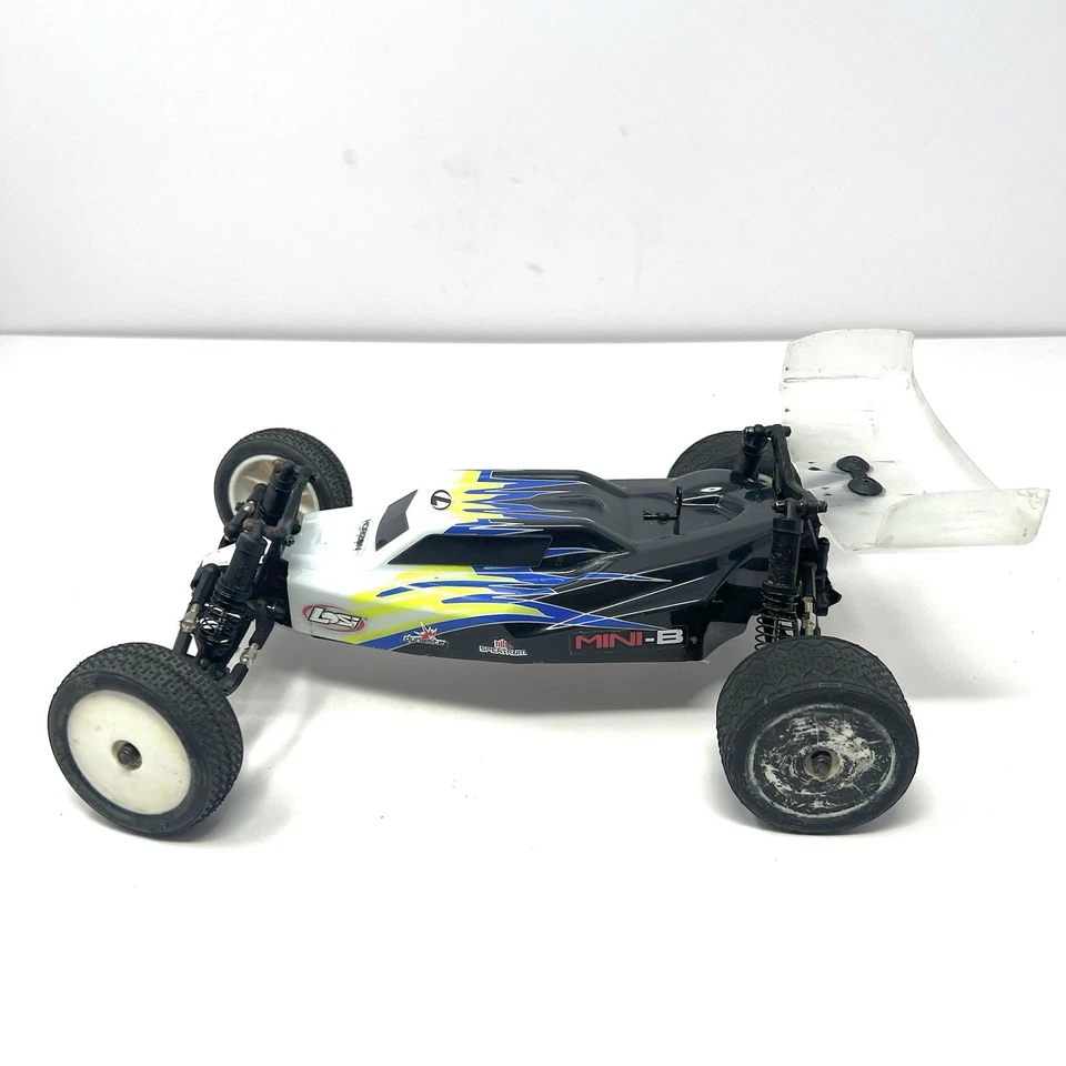 Losi Mini B 1/16th Scale 2WD Remote Control Car AS IS (NO Servo) Parts Repair - Image 3 of 4