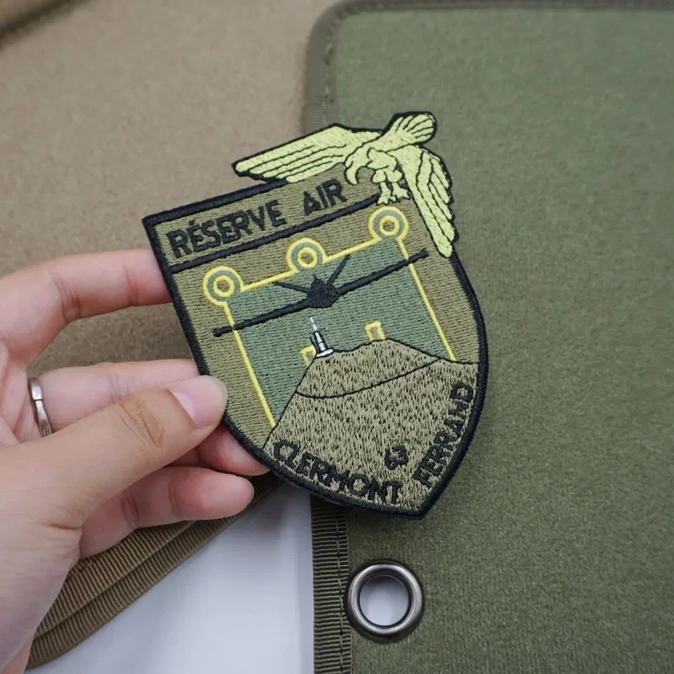 Patch militaire Réserve Air Clermont-Ferrand armée française brodé 10cm hook - Photo 3/3