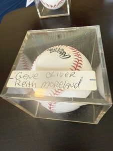 Gene Oliver& Keith Moreland Signed Baseball Rawlings, Chicago Cubs Players