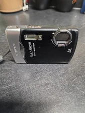 Olympus Stylus 850 SW 8.0MP Digital Camera - Black. Includes Charger. Tested