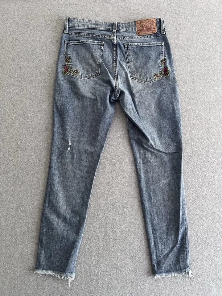 Pantalones de mezclilla Lucky Brand Ava ajustados al tobillo bordados florales desgastados talla 4/27 Foto 2 de 4