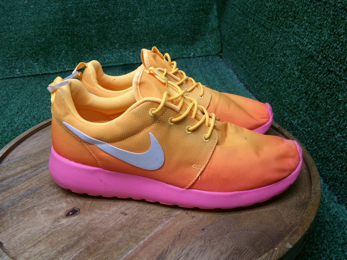 Nike Women's Roshe Athletic Shoes Ombre Atomic Mango 599432-801 Size US