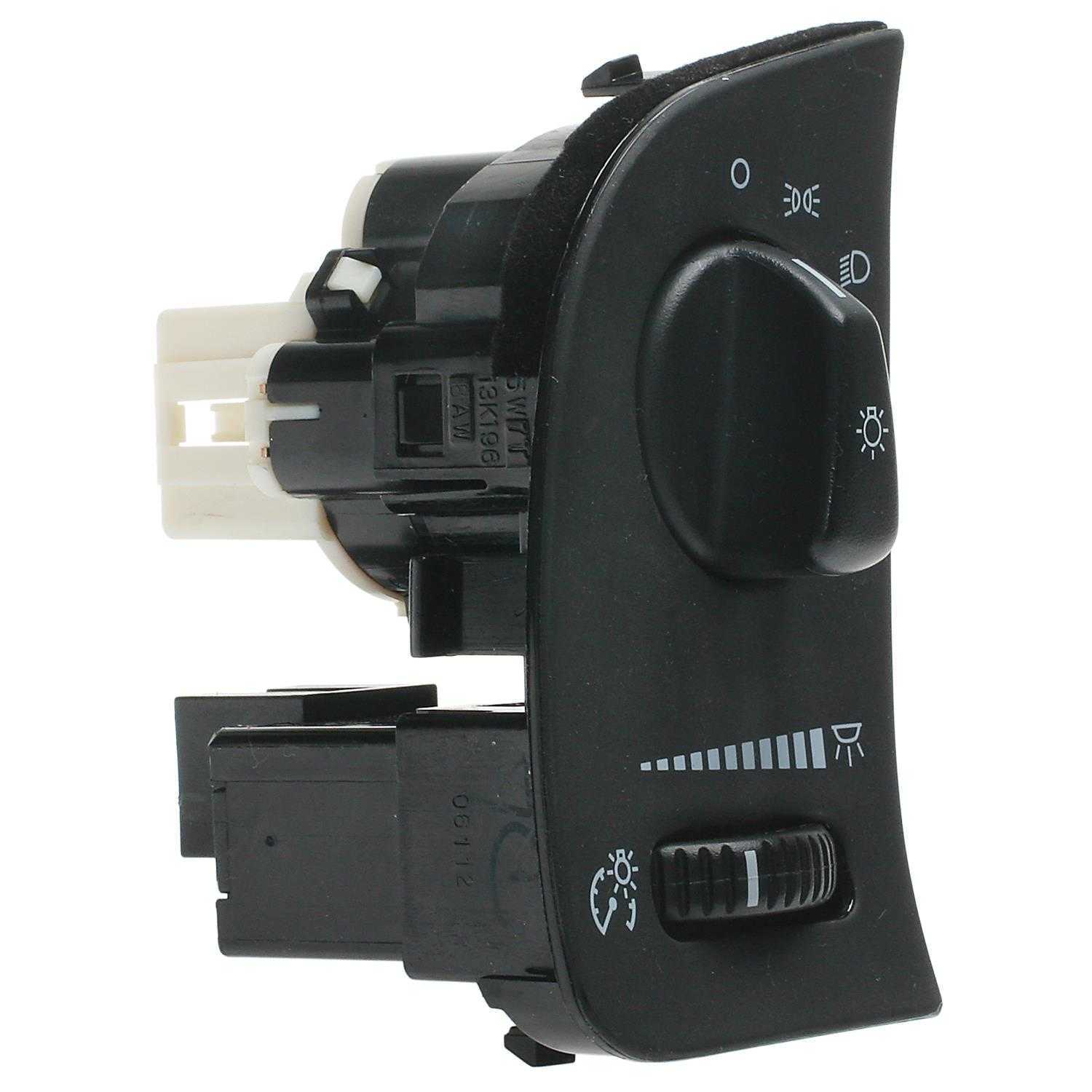 Standard HLS-1114 Headlight Switch for 2003-2010 Ford Crown Victoria