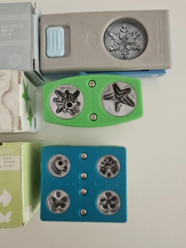 Creative Memories Snowflake Galaxy and Meadow Punches Lot of 3 - Image 4 of 4