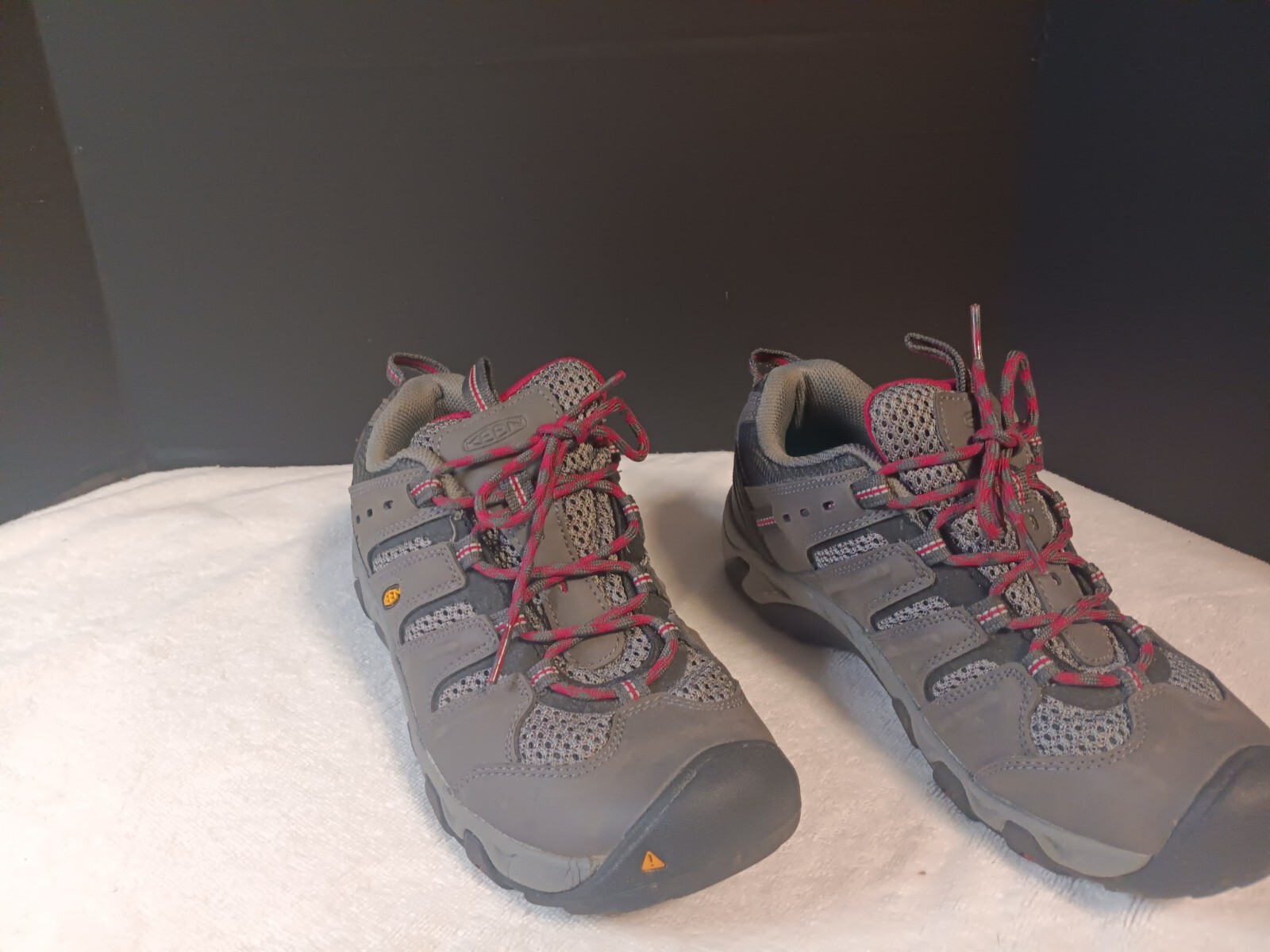 Scarpe da trekking basse Keen Koven sneaker donna taglia 8 5 grigio rosa impermeabili 1011280
