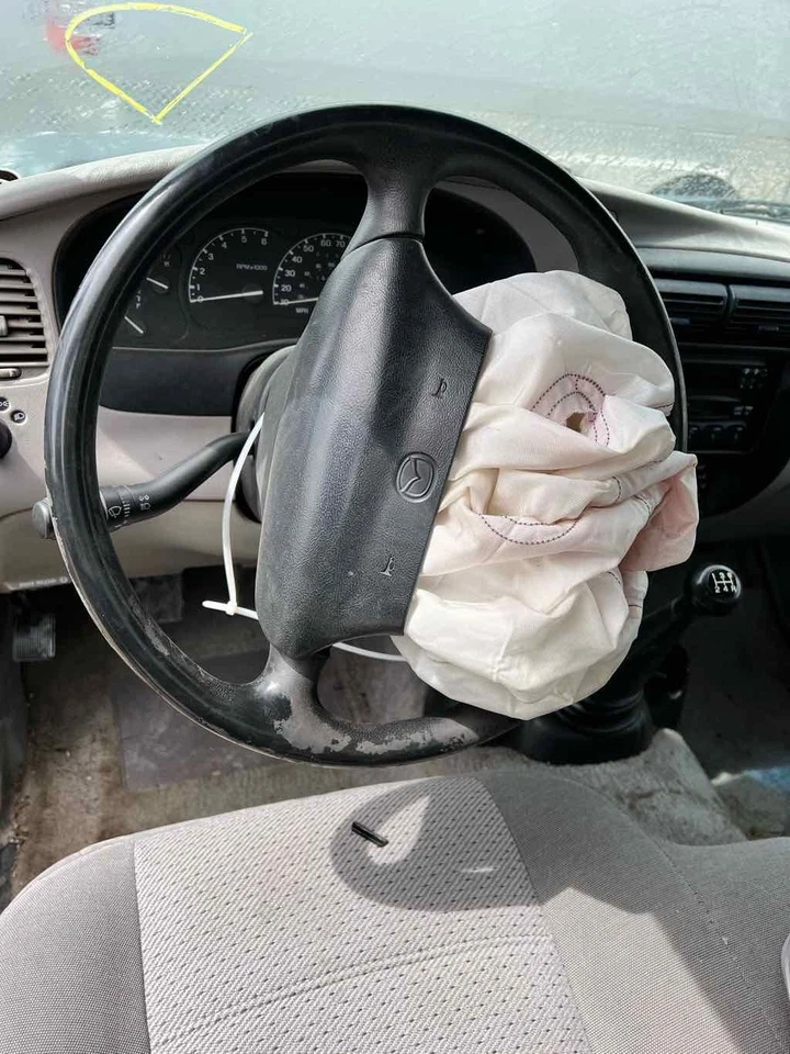 Used Front Left Door Window Regulator Front fits: 1998 Mazda B-3000 manual Front — 第 2/4 张图片