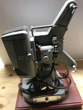 vintage keystone109S projector film carrying case 2 Foot Reels light works; 8mm