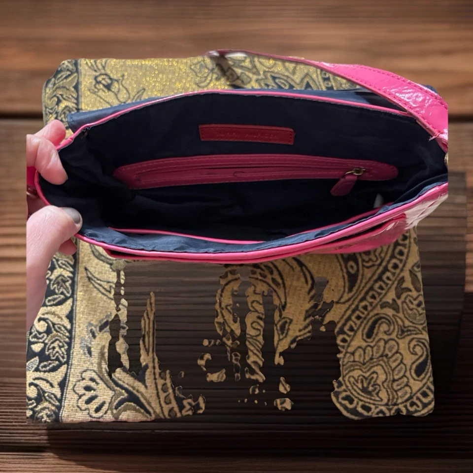 Tommy Hilfiger Hot Pink Patent Leather Crossbody Satchel - Y2K/Barbiecore Vibe - Image 3 of 4