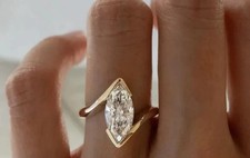 Marquise Cut VVS 4 Karat Diamant Ring 14k Gelbgold Lab Grown E F CVD IGI