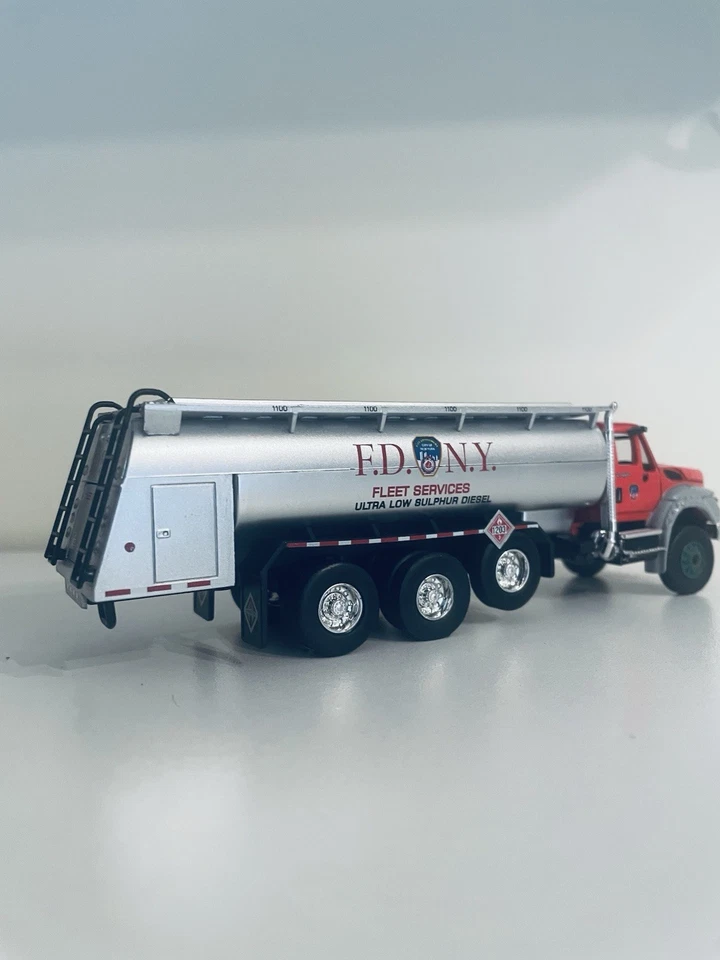 Greenlight 1:64 FDNY Unidad de Aviación International Workstar Foto 4 de 4