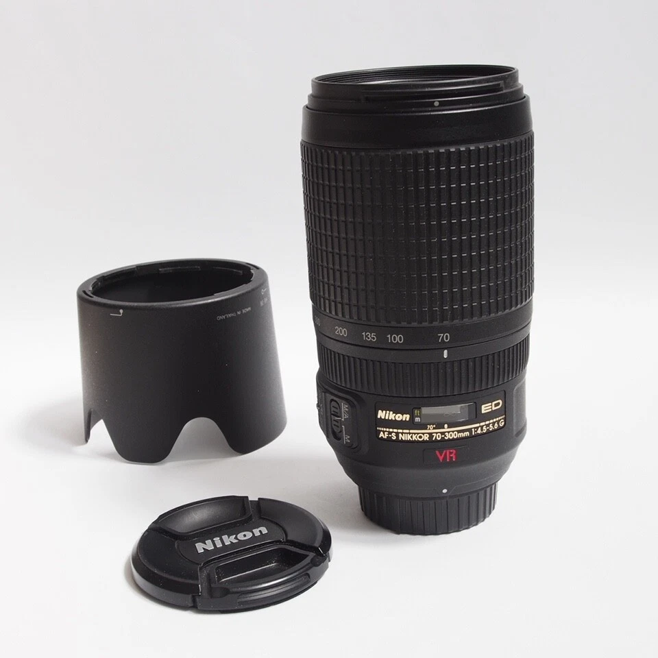 Nikon af-s vr zoom-nikkor 70-300mm f/4.5-5.6g if-ed, Hood and caps, Mint!