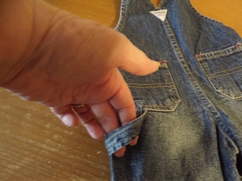 NEW OshKosh B'Gosh BABY BLUE JEAN BIB OVERALL SHORTS 3-6 MOS NWT - Picture 7 of 8
