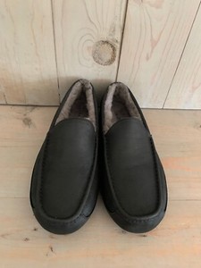 ugg ascot wide