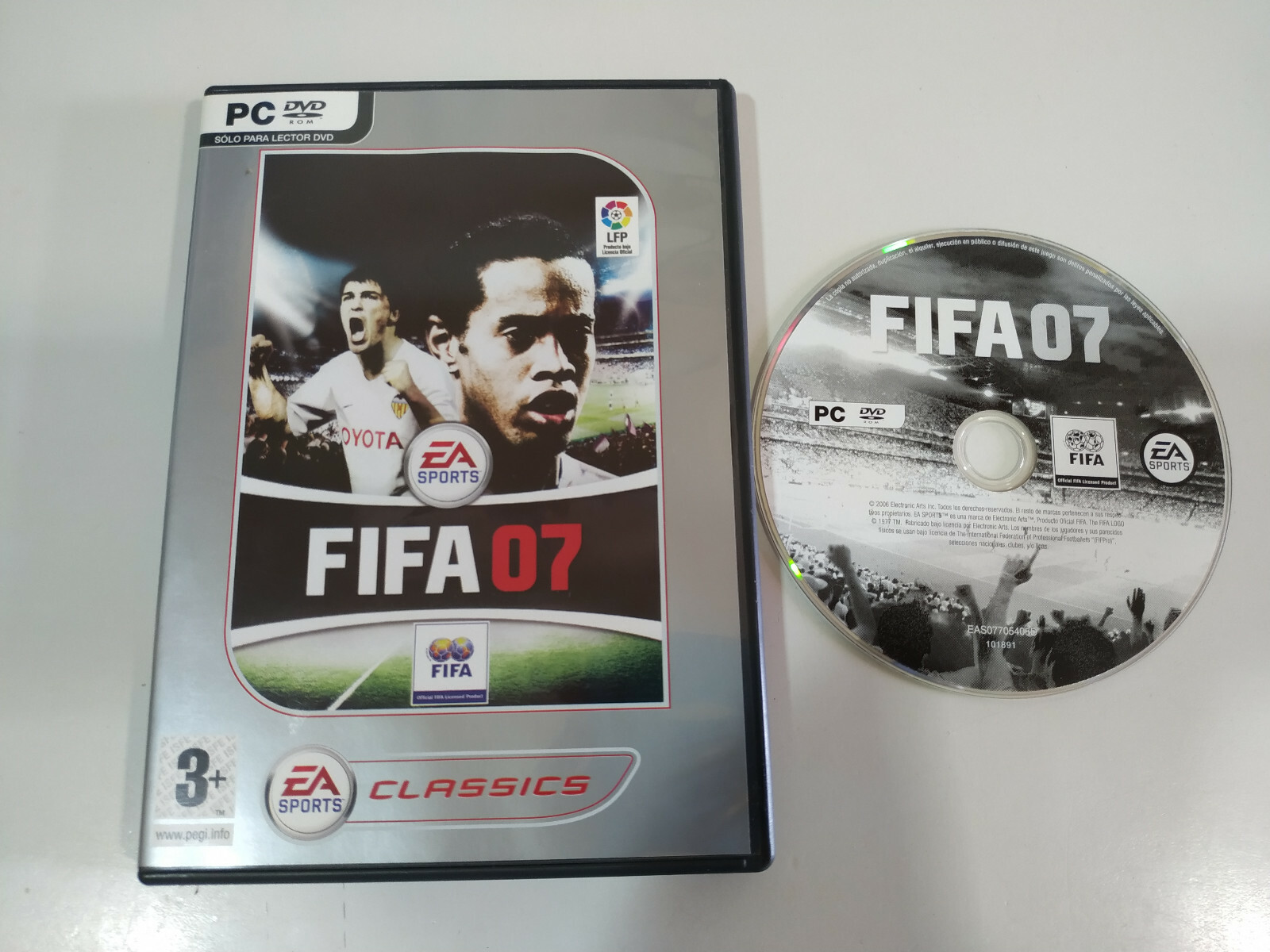 FIFA 07 Ronaldinho (2007) Juego PC DVD-ROM Español EA Sports - Muy Bueno ESP