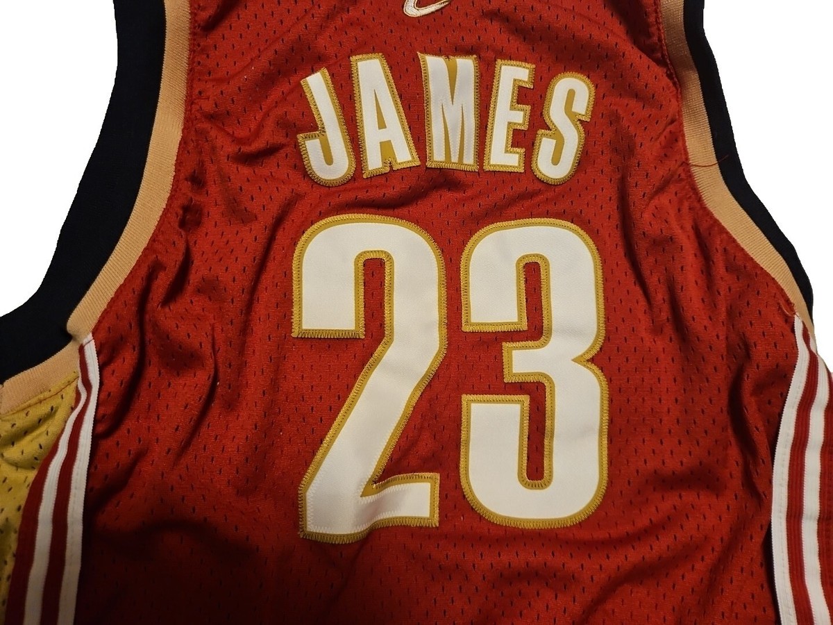 CLEVELAND JAMES 23 レッドジャージ、レブロン CLEVELAND JAMES 23 レッドジャージ、レブロン