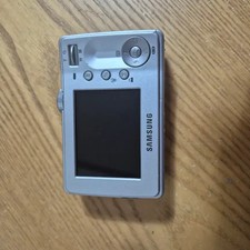 Samsung D-75 Digital Camera AA Batteries Included Good Condition