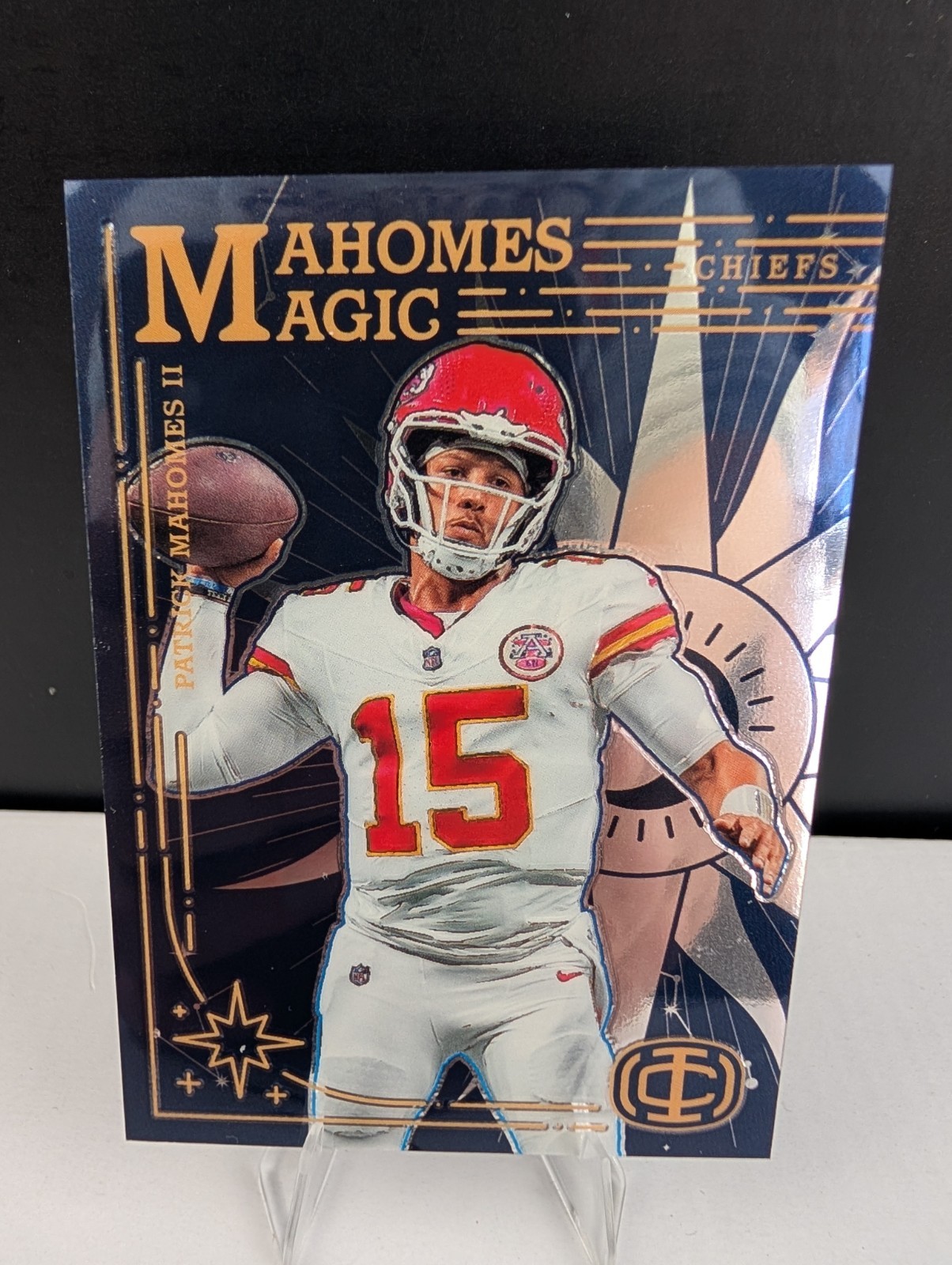 2025 Panini Icon Collection - Mahomes Magic - Patrick Mahomes #MM-2 