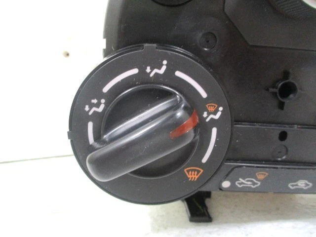 Nissan Versa 2015-2019 manual calefacción aire acondicionado control de temperatura OEM LKQ Foto 3 de 4