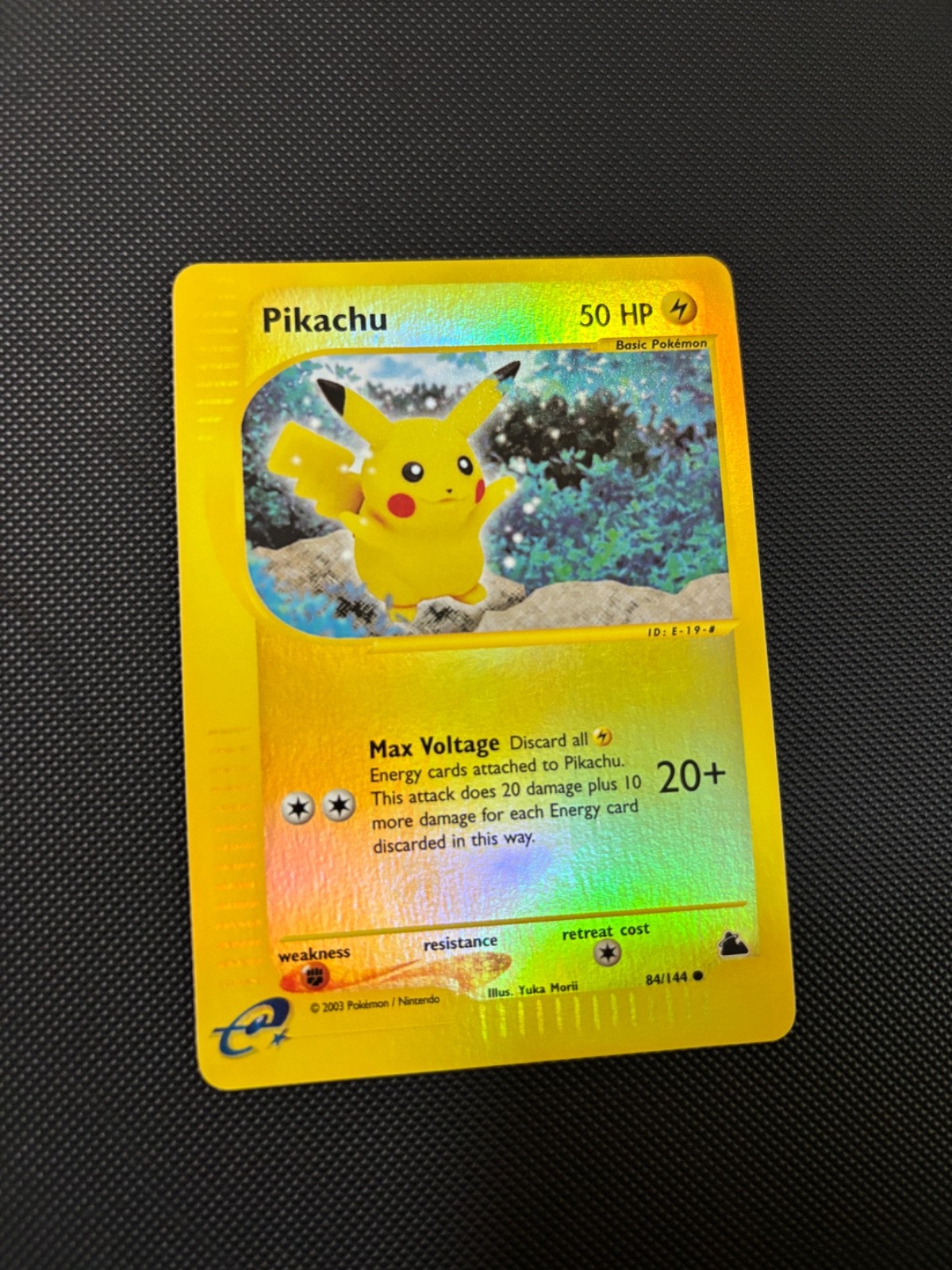 Pikachu 2003 Skyridge #084/144 Reverse Holo Price Guide - Sports