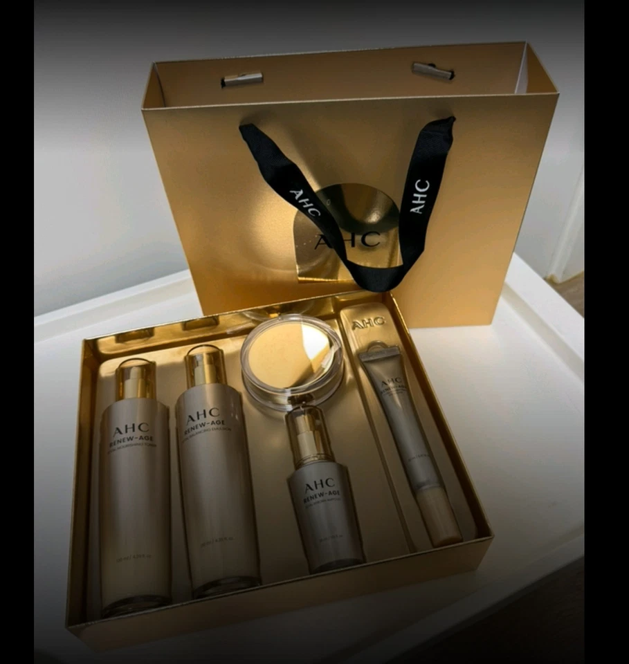 AHC Renew-Age 4 Gift Set + Eye Cream + 5 Sheet Masks + 1 Sunscreen Bonus - Image 2 of 4