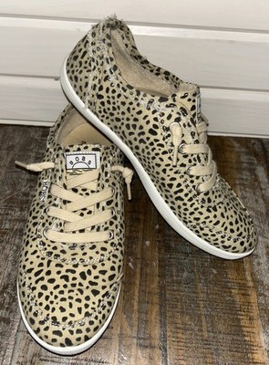 BOBS by Skechers Sz 6 Cute-PERRRSONALITY Leopard Shoes Canvas Memory Foam Tan