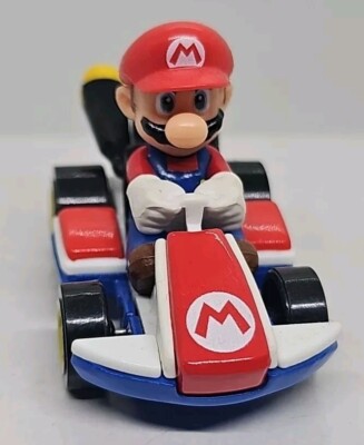 Hot Wheels 2018 Mario Kart Mario Standard Kart Diecast 1:64 Car