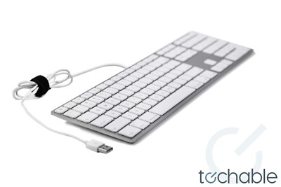 純正Apple Keyboard 有線 US配列 A1243 MB110LL/B Original Apple Wired Keyboard with USB - A1243 - MB110LL/B MA110LL