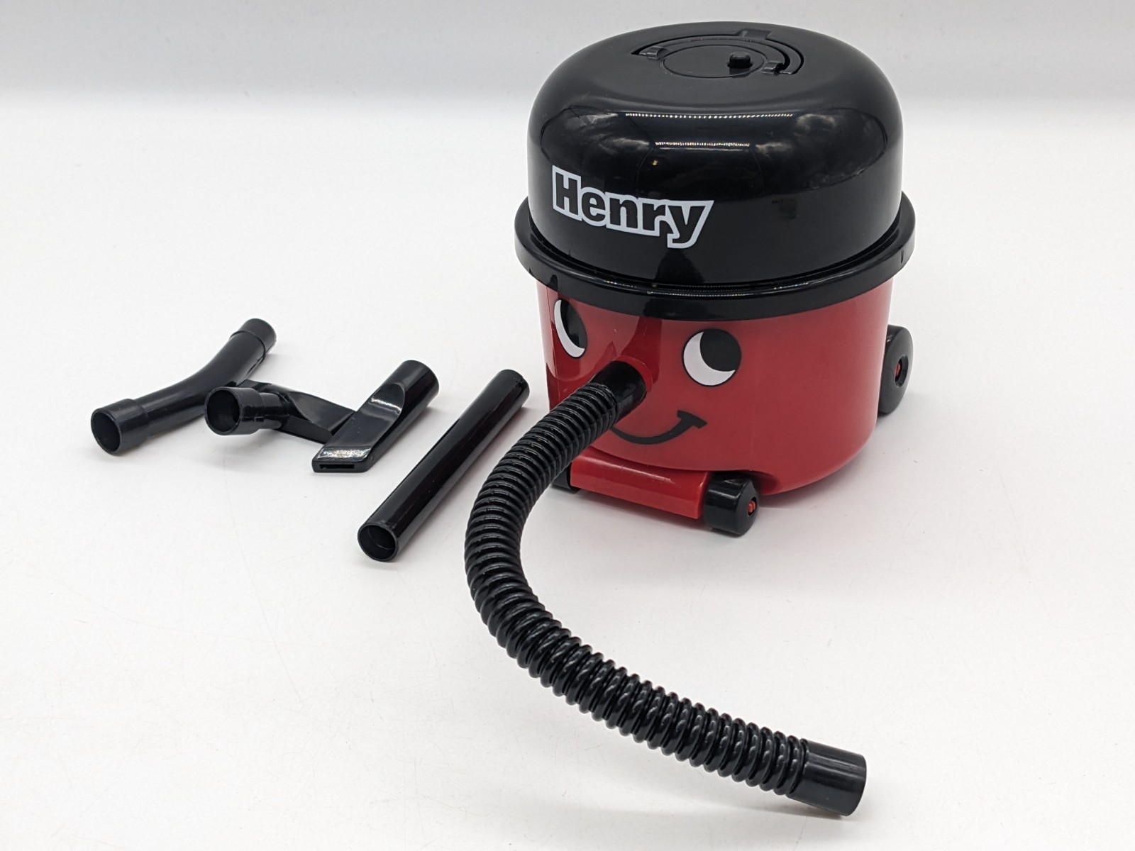 Paladone Henry Hoover desk vacuum novelty desktop cleaner miniature PP2500HH red