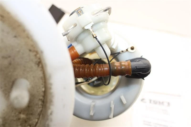 FUEL PUMP 228I 320i 328D 328i 328I GT 428i 528i X1 X3 X4 X5 Z4 12-18 1334881 Foto 4 de 4