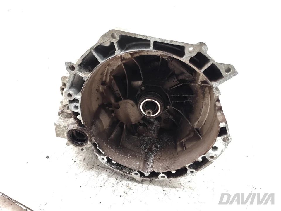 Ford C-Max 5 Speed Manual Gearbox 1.8 Petrol 92kW (125 HP) 4M5R-7002-ND T6TC1 - Image 2 of 4