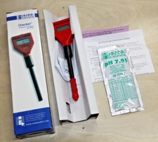 HI98103 Checker pH Tester with 0.1 pH Resolution - Hanna Instruments