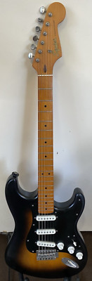 Squier Classic Vibe 40th Anniversary Stratocaster Vintage Satin 2-TS Gitarre sehr guter Zustand