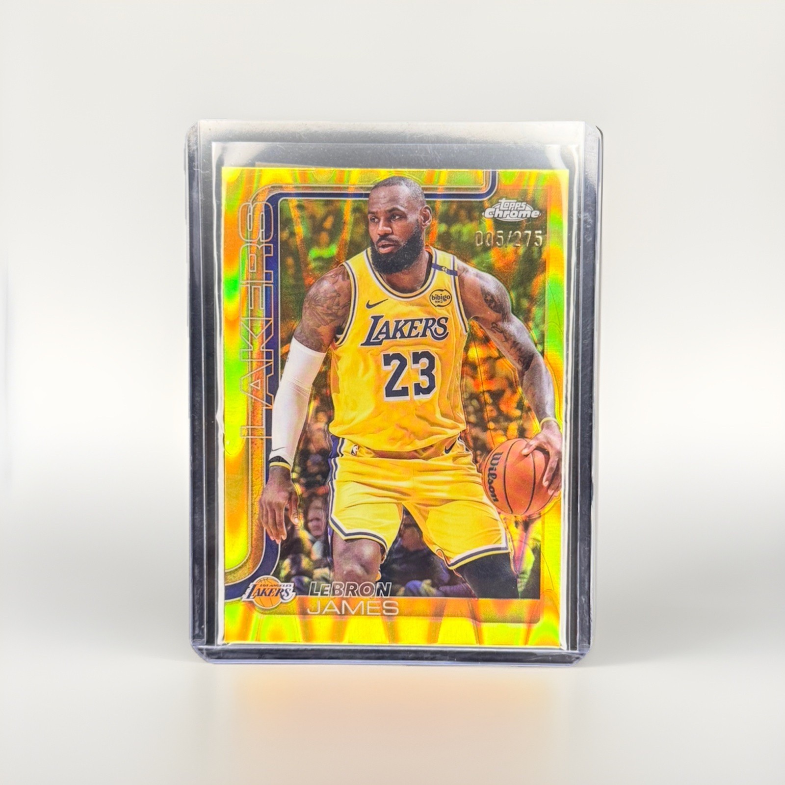 2025-26 Topps Chrome Basketball 127 LeBron James Yellow Raywave Refractor /275