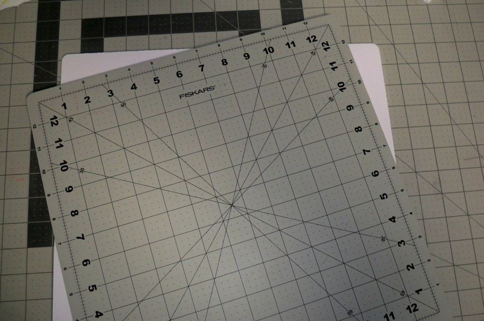 Quilting Rulers Templates Lot of 9 and Fiskars Rotating cutting Mat 12 ...