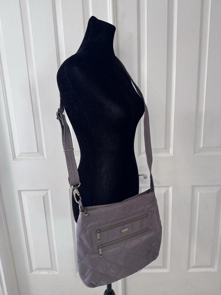 Bandolera Travelon Antirrobo Dos Cremallera Acolchada Bloqueo RFID A Prueba de Cortes Foto 3 de 4