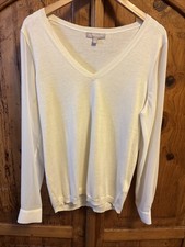 Banana Republic Elegant Women  s Cream Long Sleeve V Neck Top Large 52 Silk
