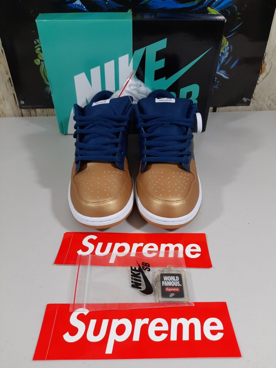 Nike SB Dunk Low OG QS X Supreme Nike SB Dunk Low OG QS X Supreme