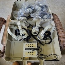 8 Califone 2924AV Headphones and 1 1216AV-PY Listening Center w/ Travel Case