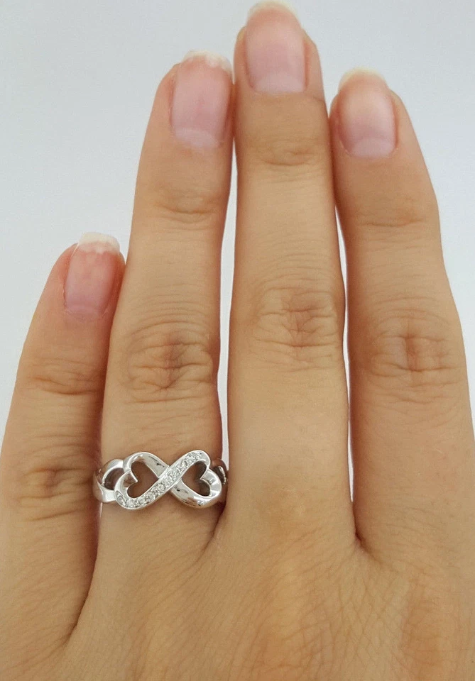 Anillo Tiffany & Co Paloma Picasso Doble Corazón Amoroso 0.08 quilates Diamantes Oro 18K W Foto 2 de 4