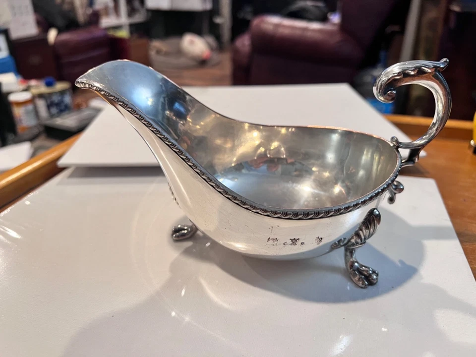 复古维多利亚英国脚镀银酱汁船 — 第 4/4 张图片