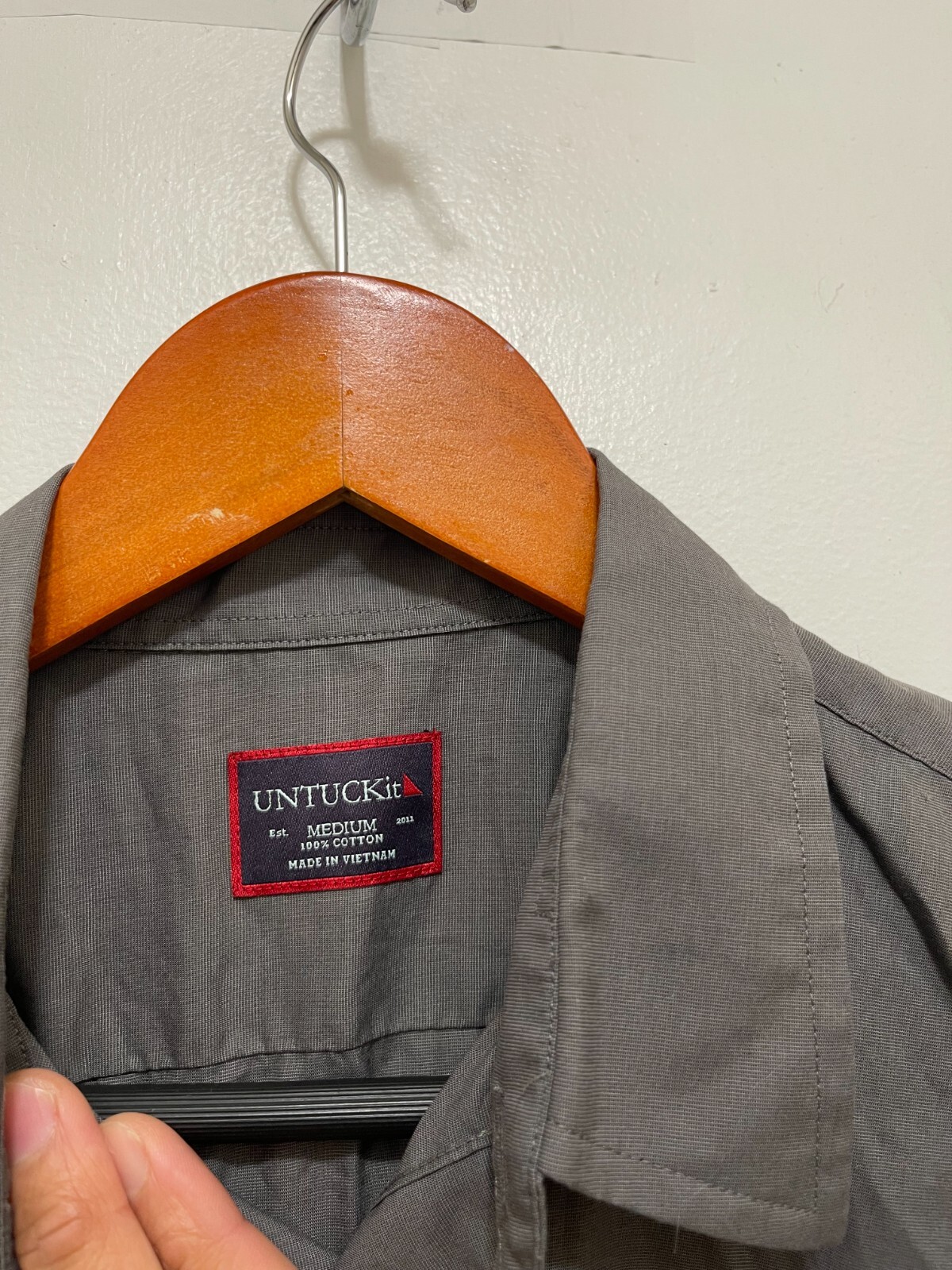 UNTUCKit Solid Charcoal Grey Cotton button up Shi… - image 4