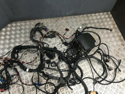 IVECO DAILY MK4 MK5 2007-2014 Headlight Fuse BOX Wiring Loom GENUINE 120k 2012 - Picture 5 of 12