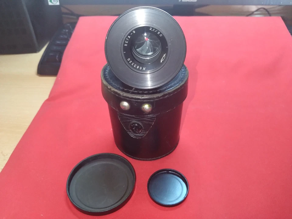 soviet vintage lens Vega-9 2.1/50 + case - Image 2 of 4