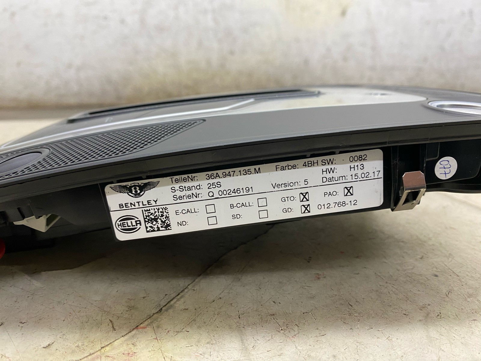 2015-2020 BENTLEY BENTAYGA OEM FRONT ROOF CONSOLE DOME LIGHT LAMP 36A947135M